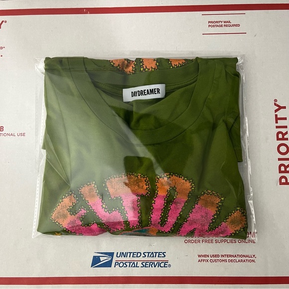 Daydreamer Elton John The One Solo Graphic Crewneck Tee in Olive Green - Picture 10 of 10